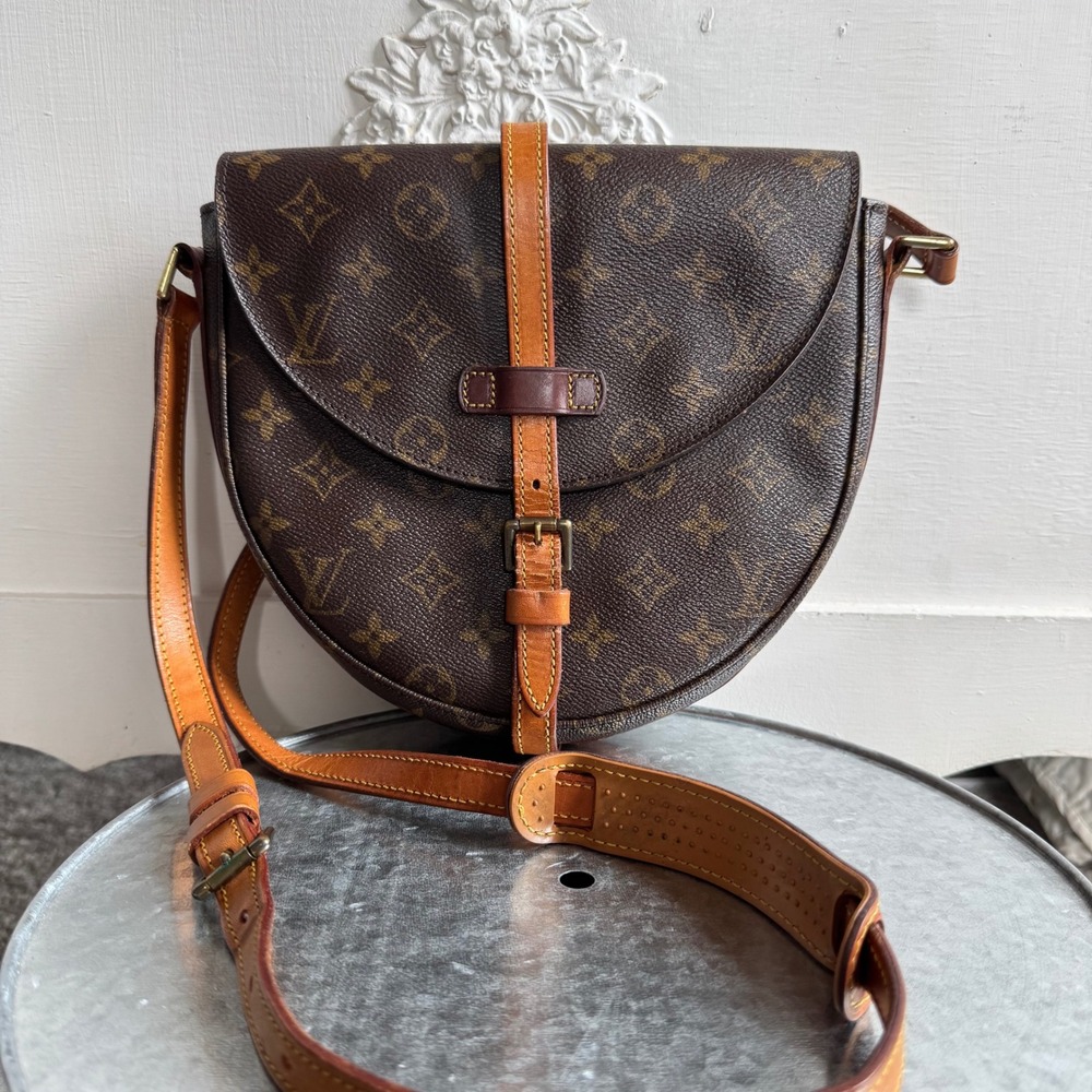 Louis Vuitton Vintage Monogram Canvas Chantilly GM Crossbody Bag W/COA